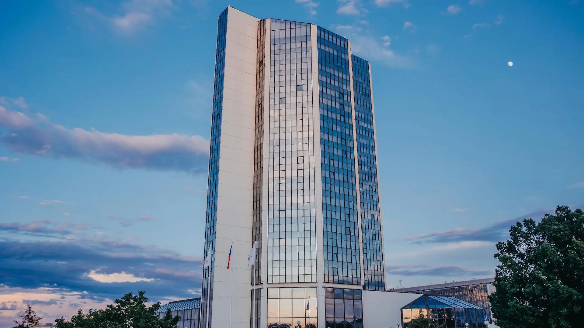 Grand Hotel Prague Towers - Czech Leading Hotels