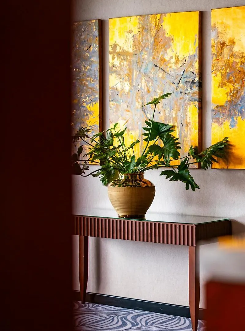 Grand Hotel Prague Towers - Czech Leading Hotels 5*,